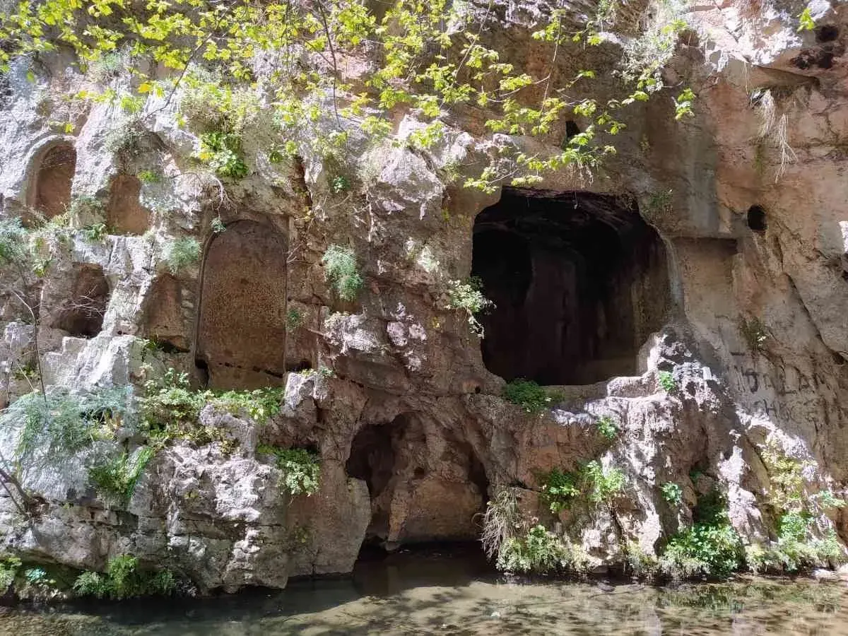 Rock-cut features in Krya, Livadia