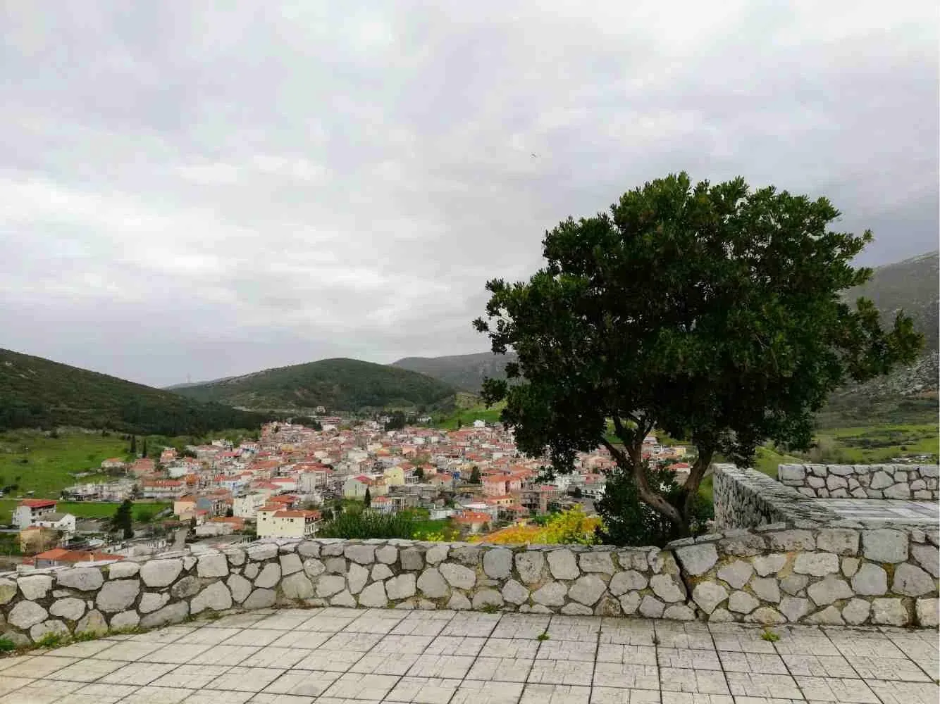 Distomo and its surrounding landscape