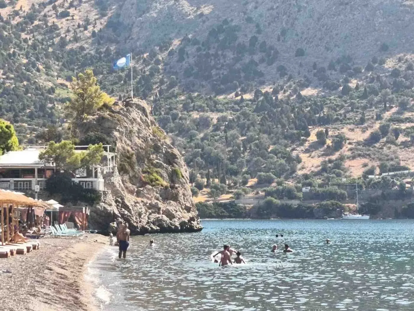 Agios Isidoros Beach near Antikyra